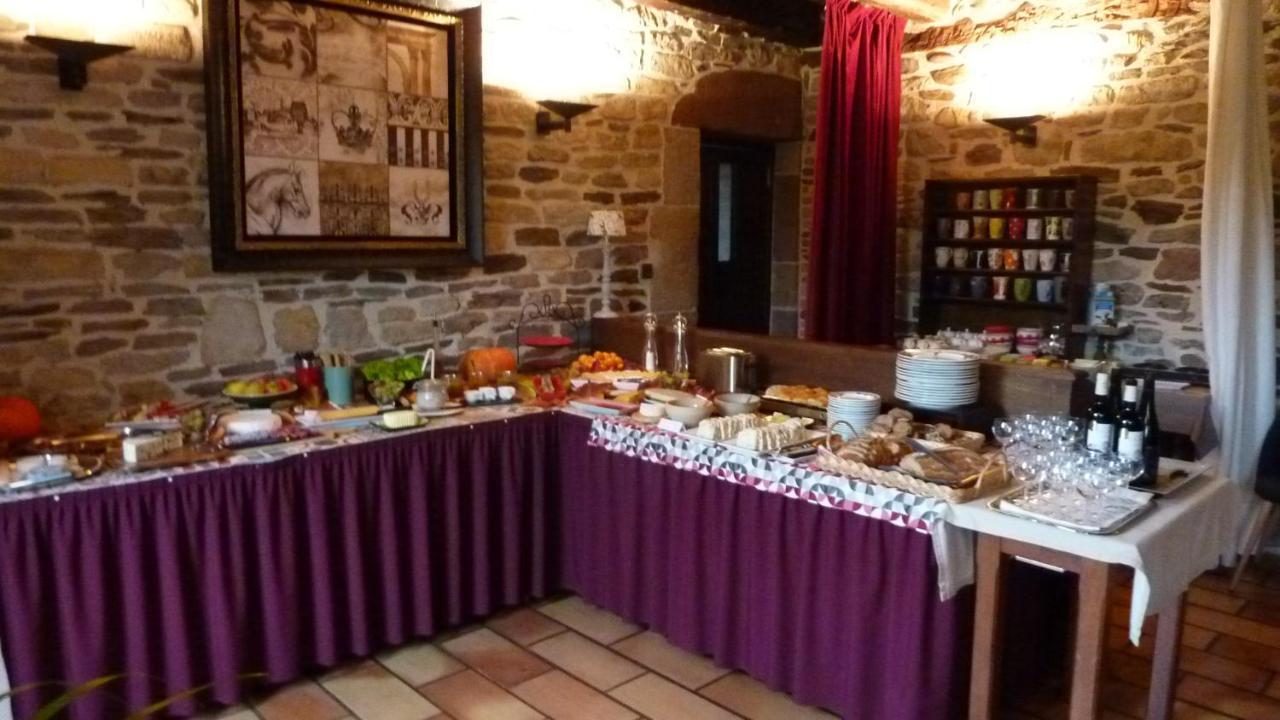 B&B Manoir De La Fabregues Estaing  Exteriér fotografie